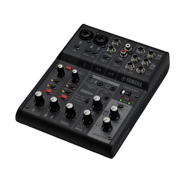 Image of MIXER LIVE STREAMING AG06 MK2 NERO 074